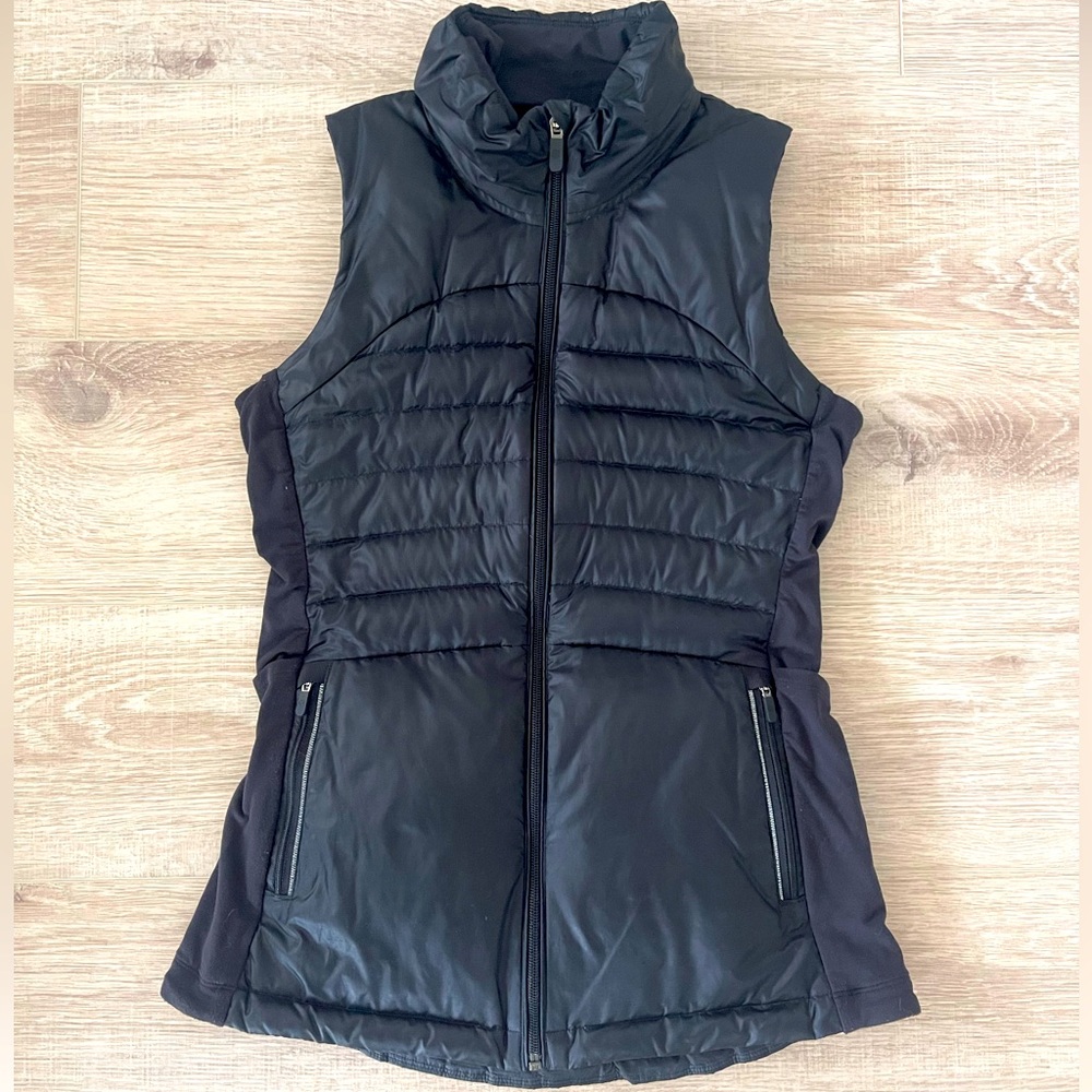 LULULEMON Down For It All Vest - black size 6
